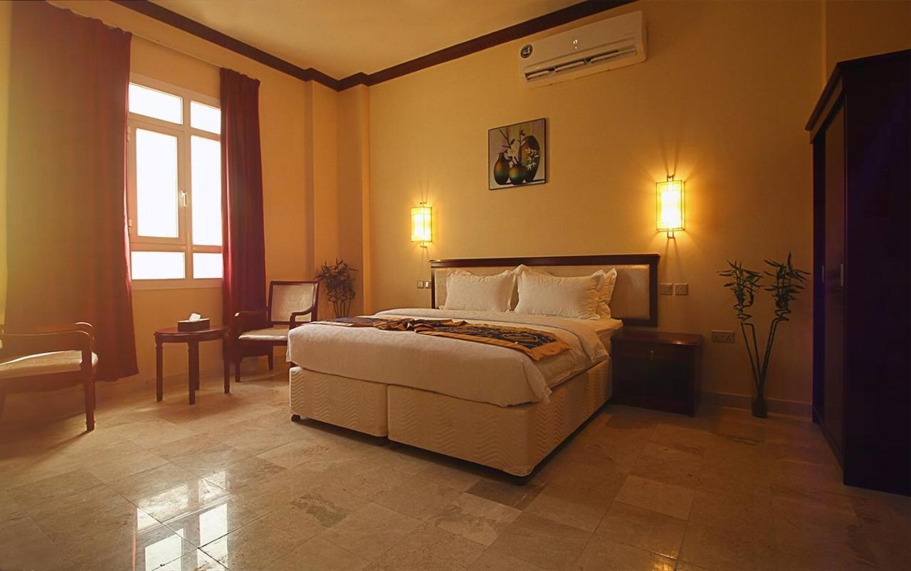 Farah Hotel Apartment Muscat Exteriör bild